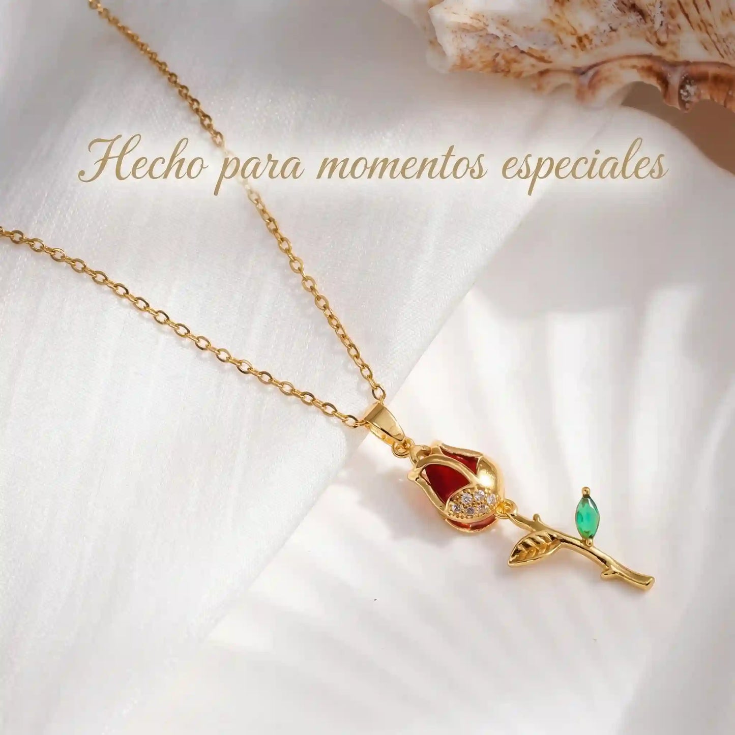 Collar Rosa del Amor Carmesí